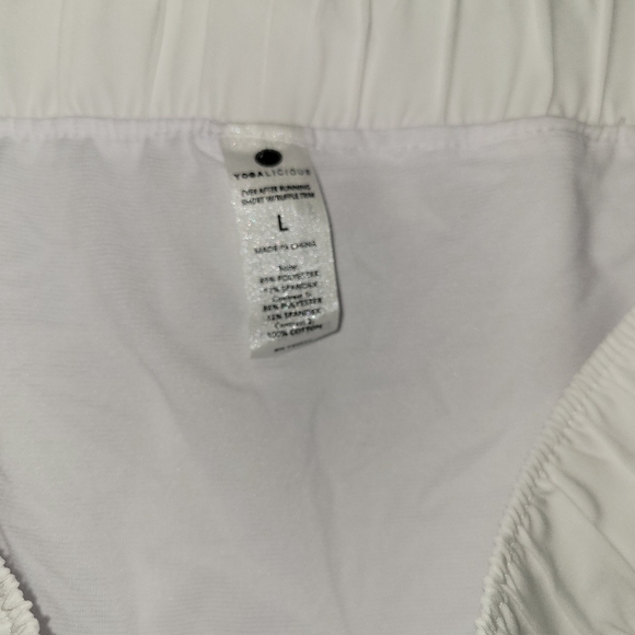 NWT Yogalicious Size L White Running Shorts - Picture 3 of 8